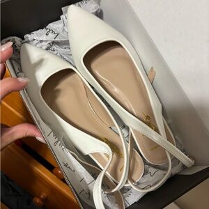 new in box - lulus flayna bridal flats